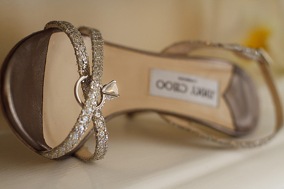 The Rings with The Bride's Shoes